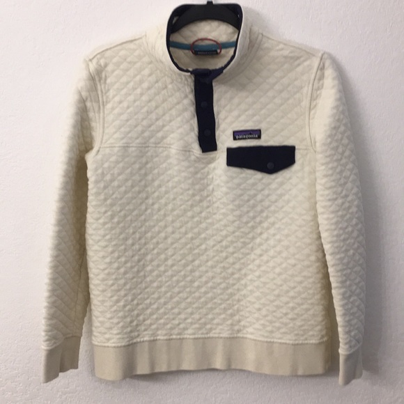 Patagonia Tops - Patagonia quilted sweatshirt size S/M